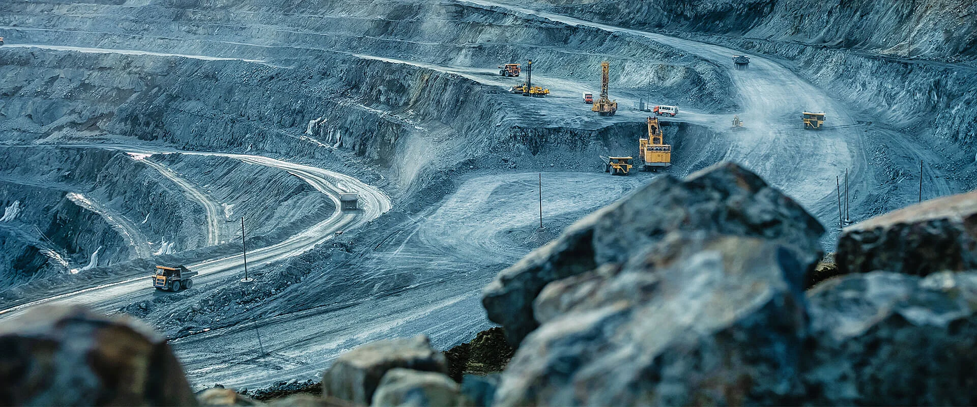 Schaltschränke für den Fahrzeugeinsatz im Tunnelbau und Bergbau